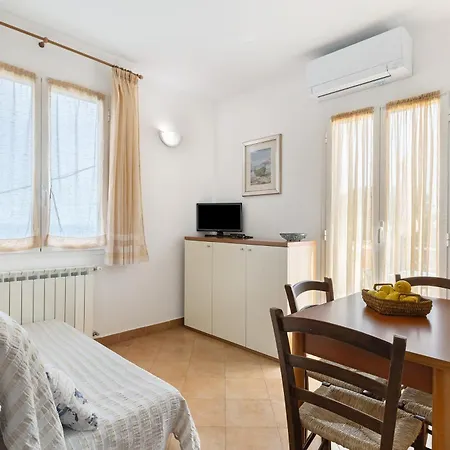 La Realidad Farm stay Finale Ligure