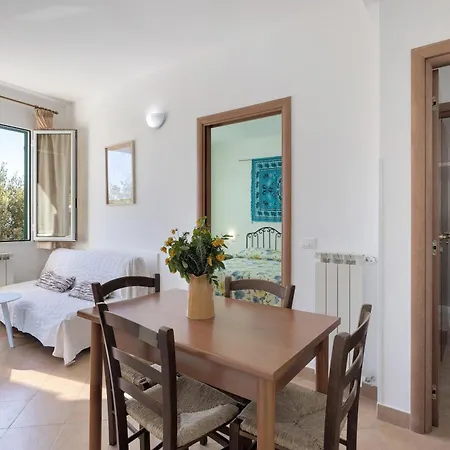 La Realidad Farm stay Finale Ligure