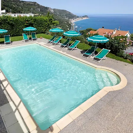 La Realidad Farm stay Finale Ligure