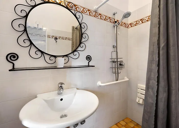 Lantgård La Realidad Finale Ligure